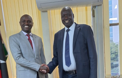 Vice-Chancellor meets with Commissioner Isaac Melly from the Salaries and Remuneration Commission