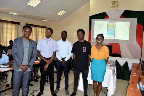 University Students Excel in Mobile App Development Competition by KNATCOM