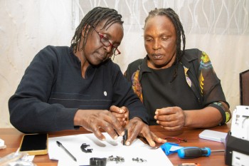 3D-Printed Microscop