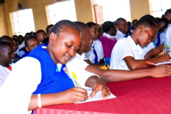 BARCOUSA Students Me